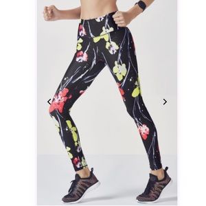 NWT. Lissette High-Waisted PowerHold Legging